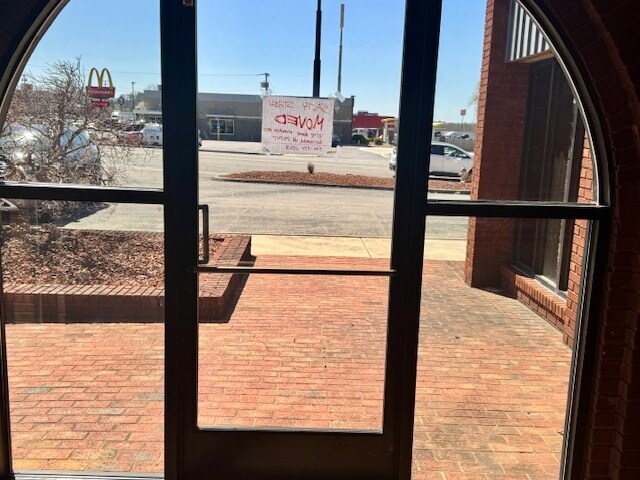 More Photos Of 4655 Cleburne Blvd, Dublin Restaurant For Lease