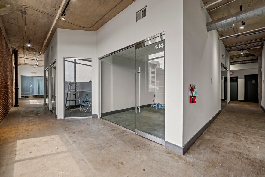 More Photos Of 1409 Washington Ave, Saint Louis Office For Sale