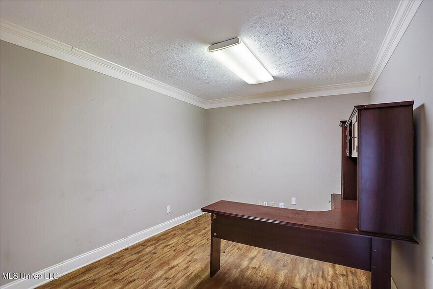 More Photos Of 2873 Highway 49 S, Florence Auto Dealership For Sale