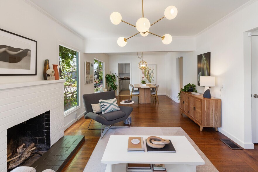 More Photos Of 1539 E 38th St, Oakland Apartments For Sale