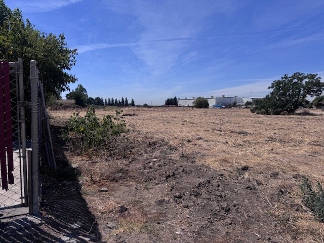 More Photos Of South P Street St, Merced Land For Sale