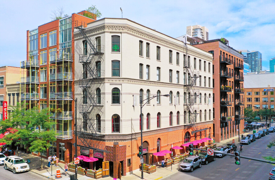 Primary Photo Of 431 N Wells St, Chicago Loft Creative Space For Lease