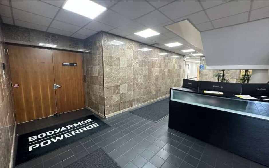 More Photos Of 1720 Whitestone Expy, Whitestone Office For Lease