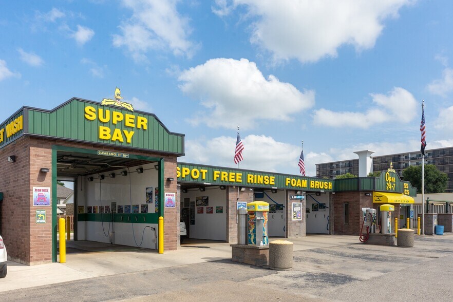 More Photos Of 1185 N 7th St, Rochelle Carwash For Sale