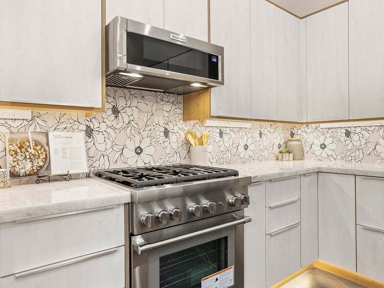 More Photos Of 7580 McGroarty Ter, Tujunga Apartments For Sale