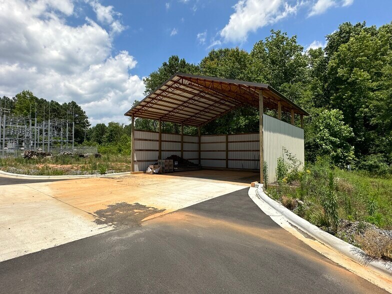 More Photos Of 119 Metrolina Dr, Shelby Manufacturing For Sale