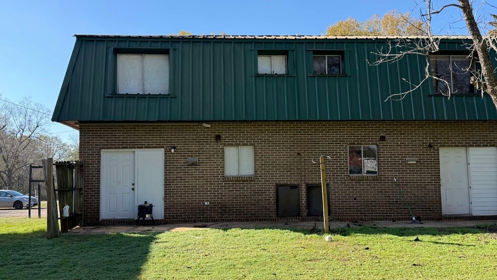 More Photos Of 607 South Mobile Street, Linden Apartments For Sale