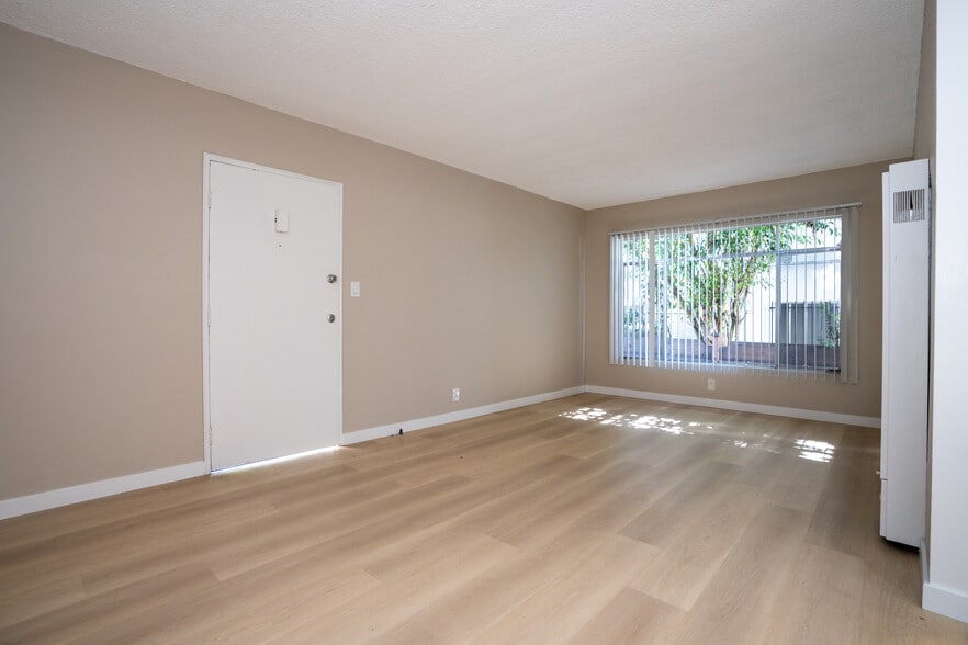 More Photos Of 1434 15th St, Santa Monica Apartments For Sale