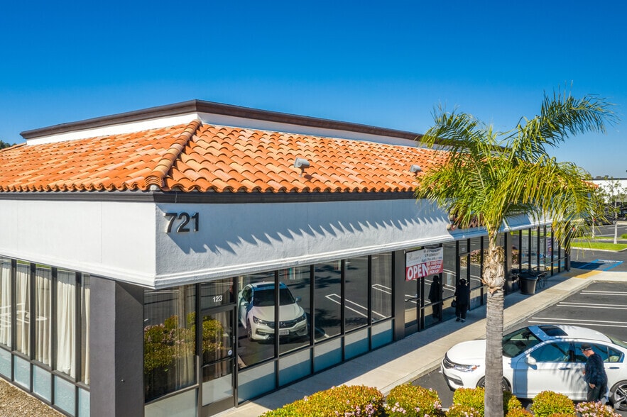 More Photos Of 711-791 S Weir Canyon Rd, Anaheim Hills Unknown For Lease