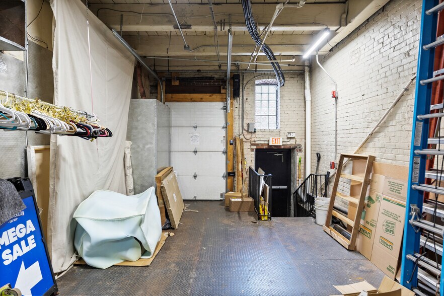 More Photos Of 2124 Penn Ave, Pittsburgh Office For Sale