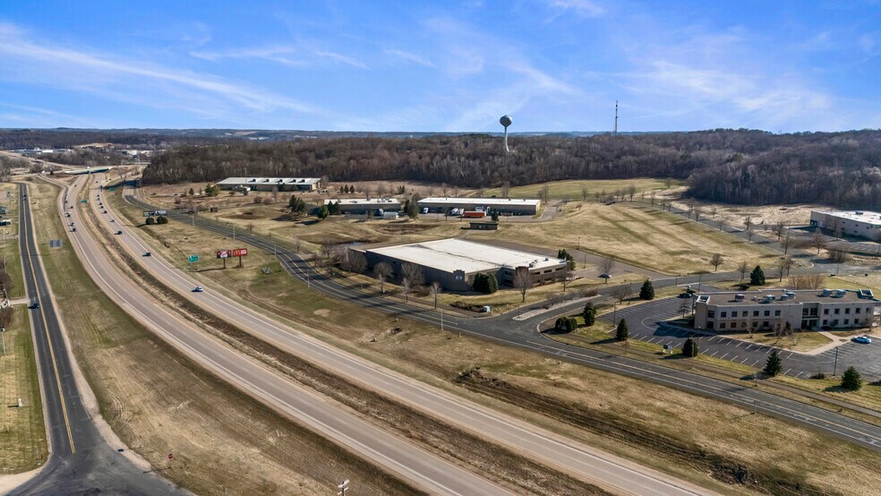 More Photos Of 610 Whitetail Blvd, River Falls Warehouse For Lease