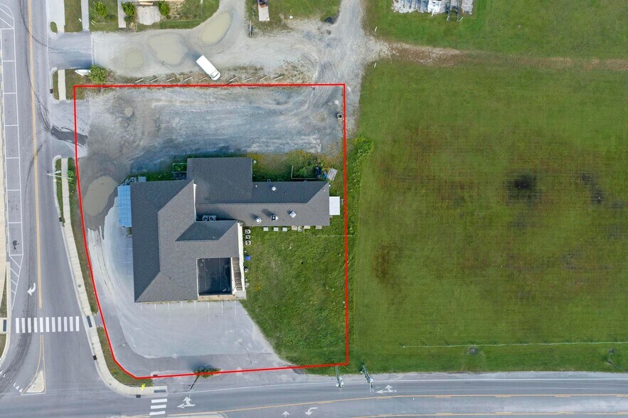 More Photos Of 404 Roland Ave, Surf City Restaurant For Sale