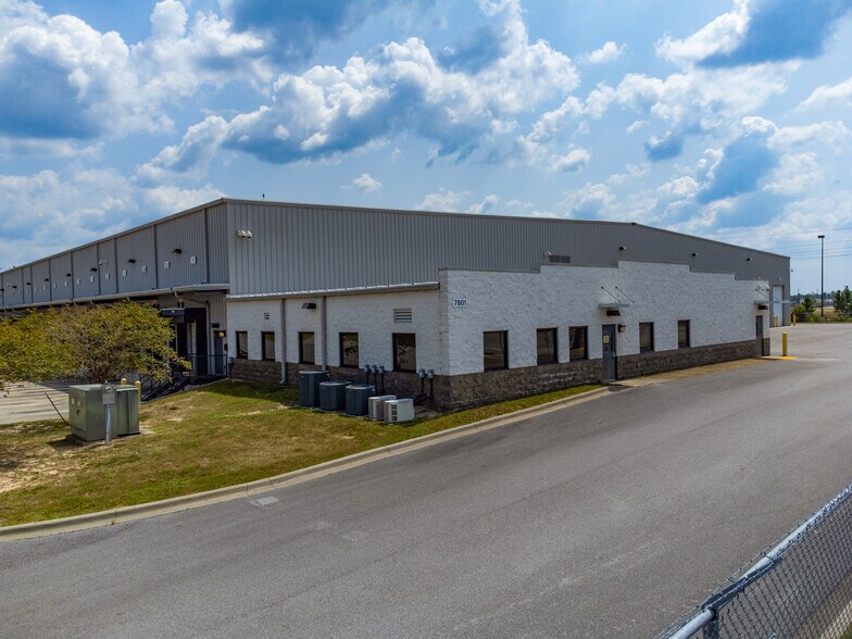 More Photos Of 7801 Commerce Blvd, Panama City Distribution For Sale