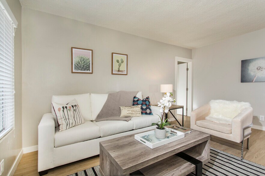 More Photos Of 12128 Ramona Ave, Hawthorne Apartments For Sale