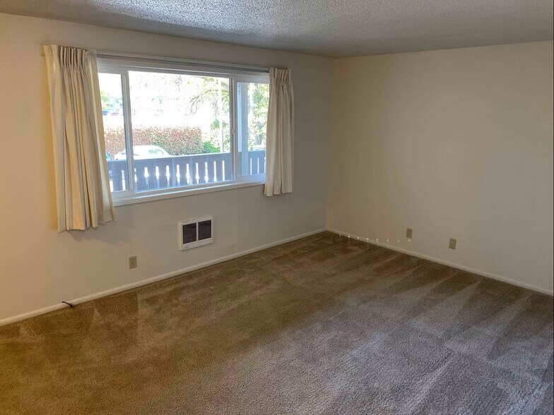 More Photos Of 804 NE 2nd St, Corvallis Apartments For Sale