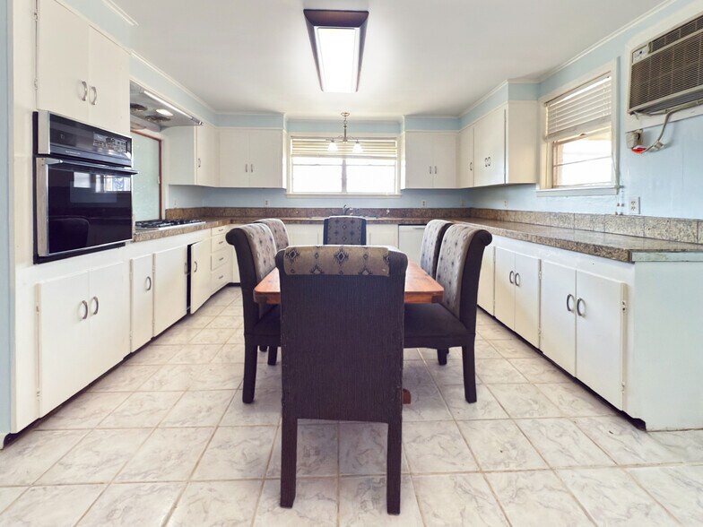 More Photos Of 1801 S 5th St, Leesville Land For Sale