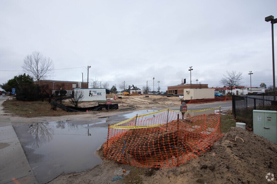 Primary Photo Of 1424 Two Notch Rd, Lexington General Retail For Lease