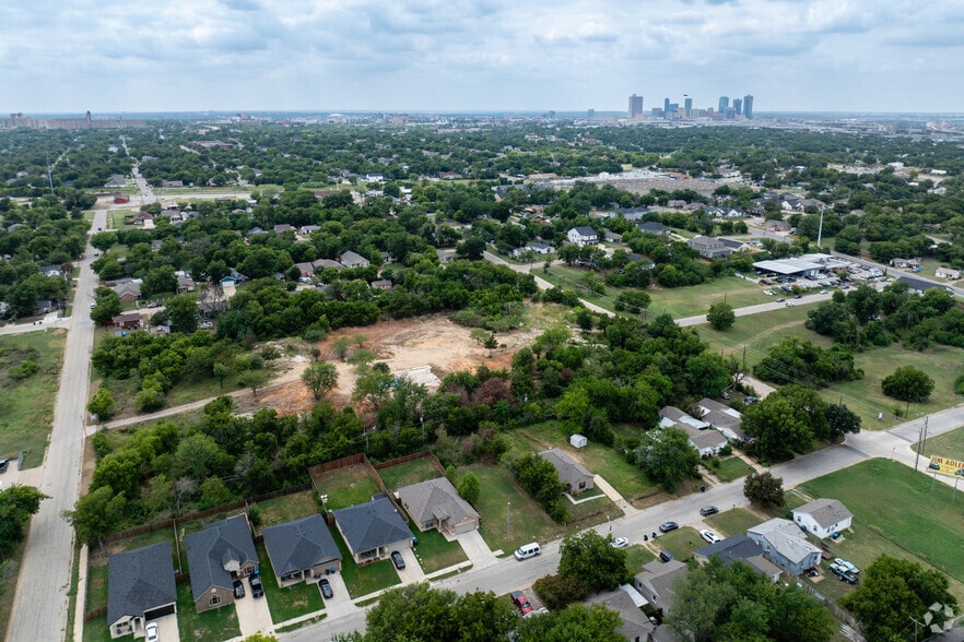 More Photos Of 1800 Logan St, Fort Worth Land For Sale