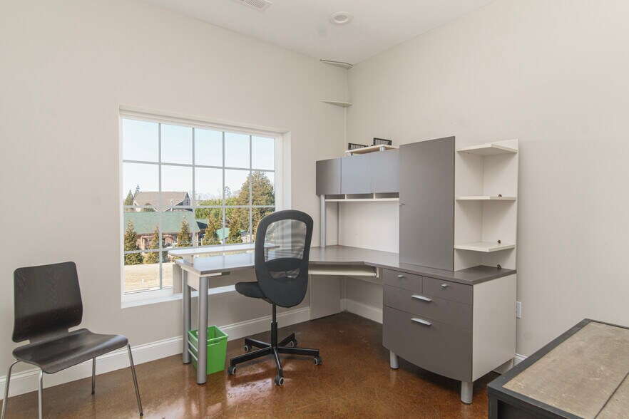 More Photos Of 3844 Clemmons Rd, Clemmons Medical For Lease