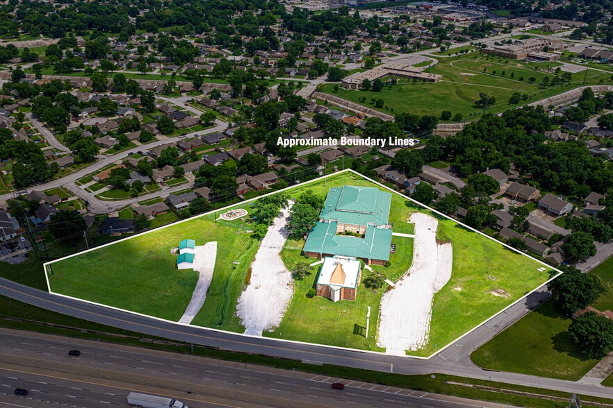 More Photos Of 8730 E Skelly Dr, Tulsa Religious Facility For Sale