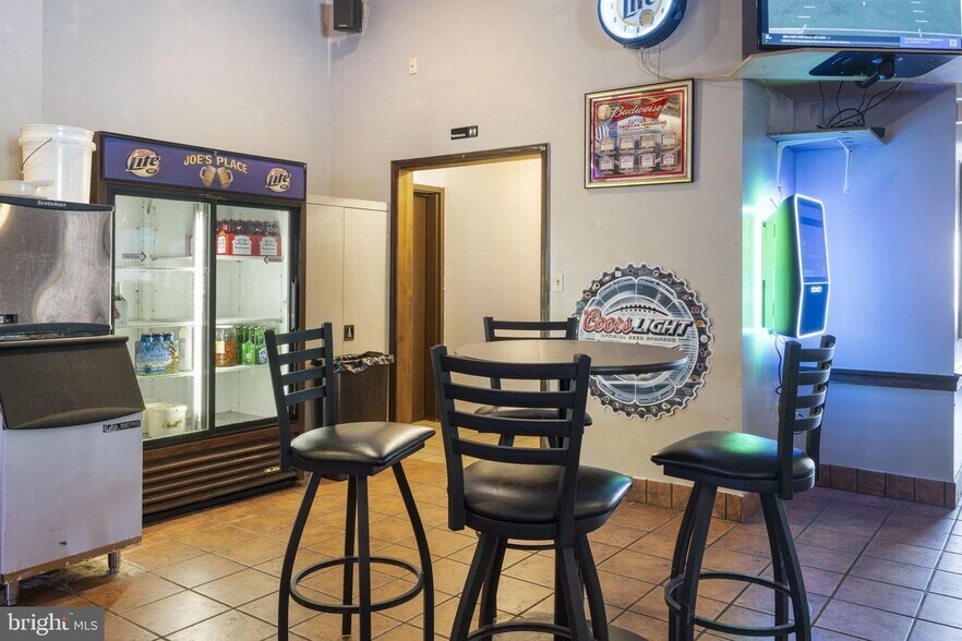 More Photos Of 5 Spring Valley Rd, Reading Restaurant For Sale