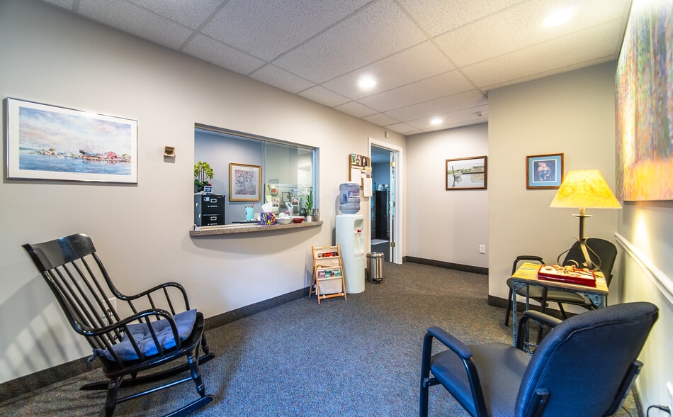 More Photos Of 943 North Rd, Groton Office Residential For Sale