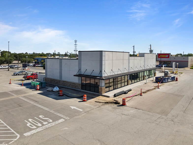 More Photos Of 6120 Scott St, Houston Unknown For Lease