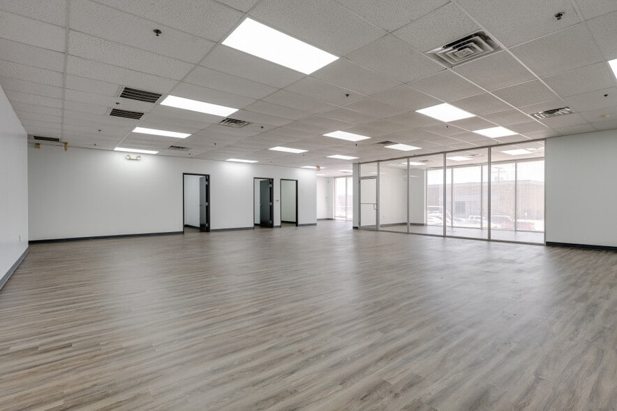 More Photos Of 2213 E Pioneer Dr, Irving Manufacturing For Lease