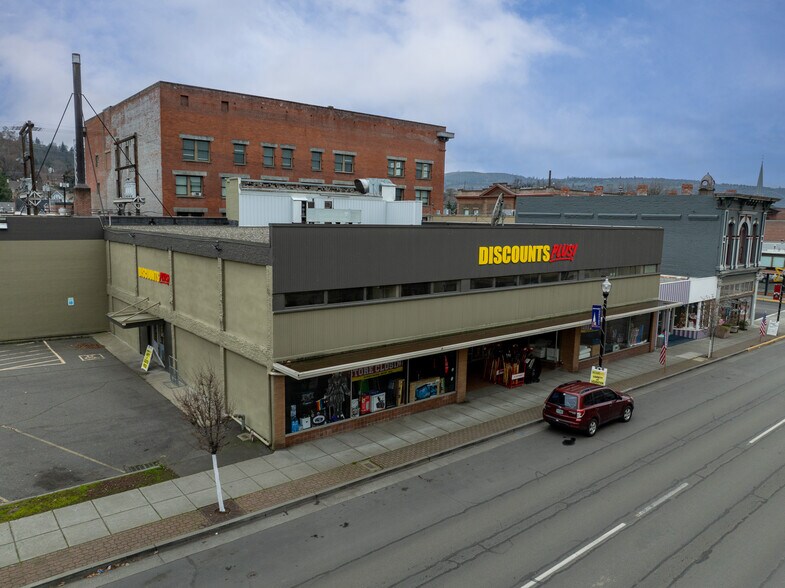 Primary Photo Of 212 E 2nd St, The Dalles Storefront For Sale