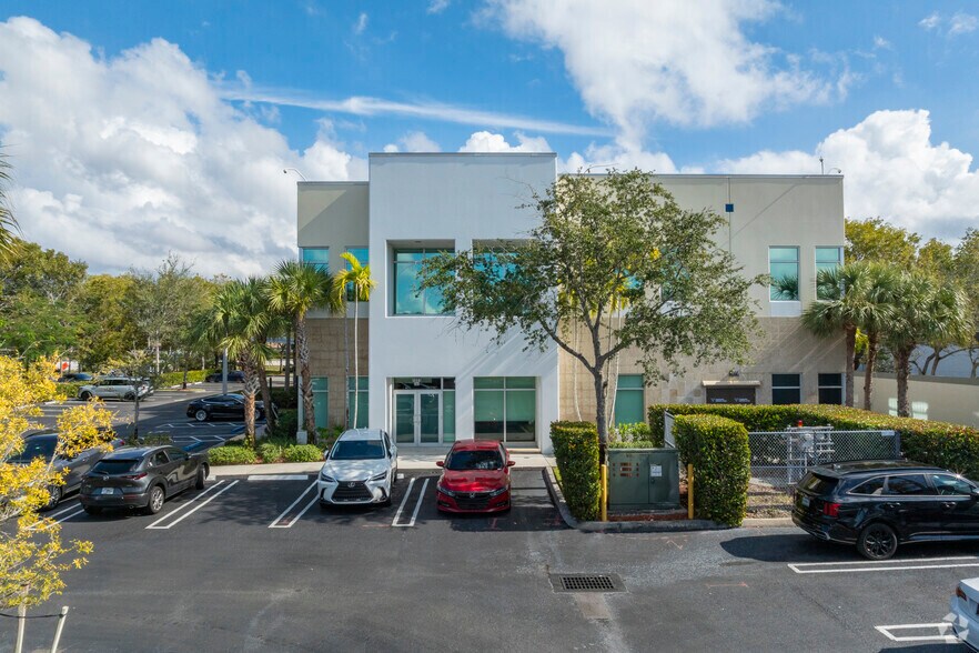 More Photos Of 1221 S State Road 7, Wellington Medical For Lease