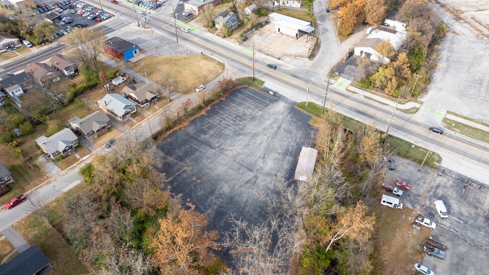 More Photos Of 7014 Saint Charles Rock Rd, Saint Louis Land For Sale