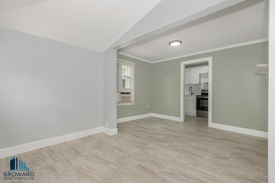 More Photos Of 224 SW 15th St, Dania Beach Apartments For Sale