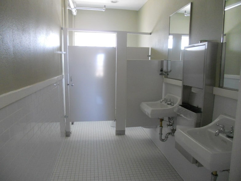 More Photos Of 122 N Avondale Rd, Avondale Estates Loft Creative Space For Lease