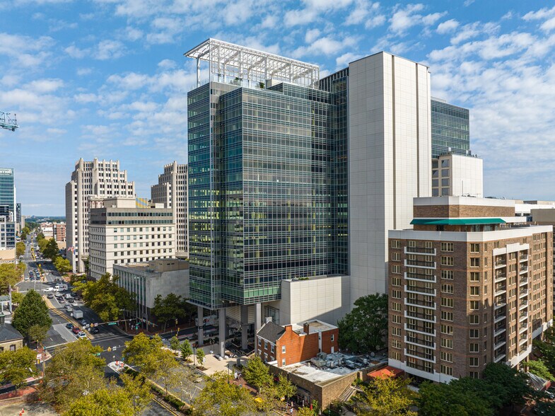 More Photos Of 7373 Wisconsin Ave, Bethesda Office For Lease