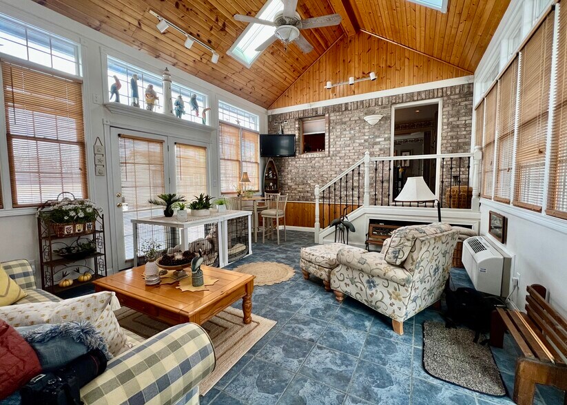 More Photos Of 868 N Raceway Rd, Indianapolis Apartments For Sale