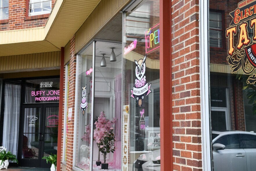 More Photos Of 1607 Bland St, Bluefield Storefront Retail Office For Sale
