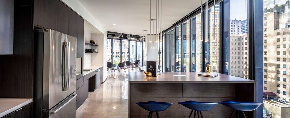 More Photos Of 711 Louisiana St, Houston Office For Lease