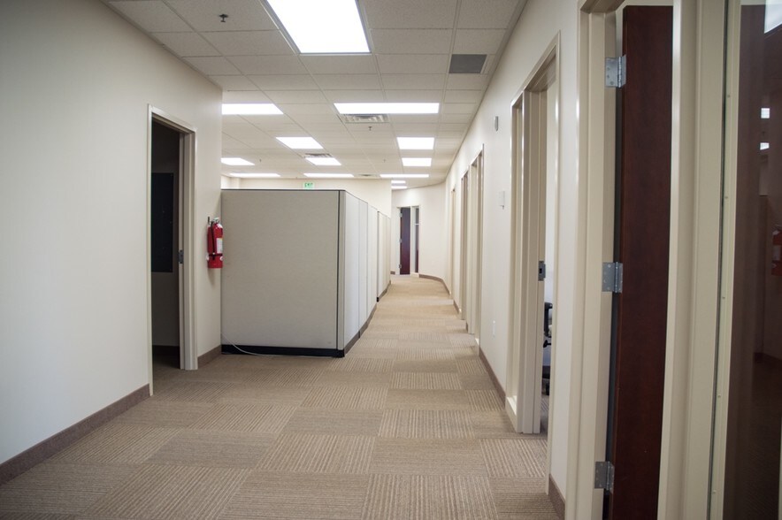 More Photos Of 5255 N Edgewood Dr, Provo Office For Lease