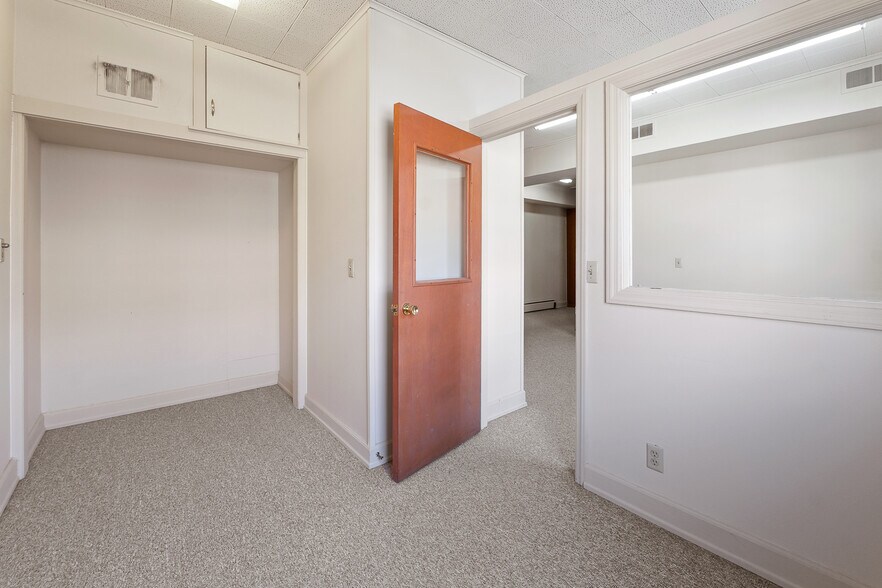 More Photos Of 6 E 1st St, Fond Du Lac Office For Sale