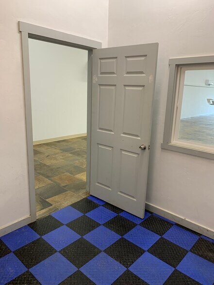 More Photos Of 4531 Pouli Rd, Kapaa Storefront Retail Office For Lease