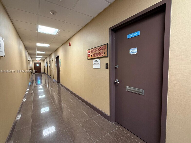 More Photos Of 111 KANE CONCOURSE St, Bay Harbor Islands Office For Sale