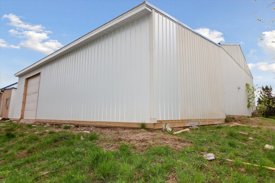 More Photos Of 3159 W Monroe Rd, Alma Freestanding For Sale