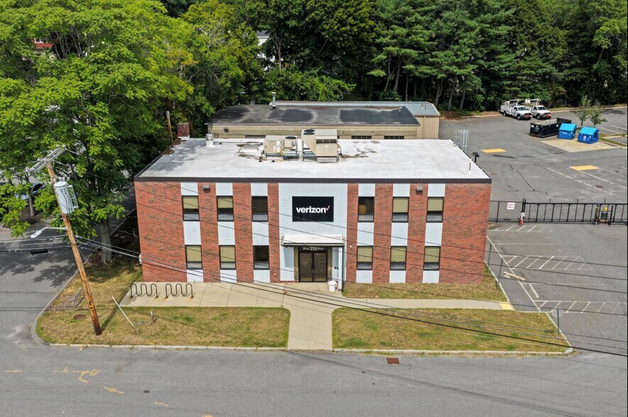 More Photos Of 70 Rowe St, Newton Unknown For Lease