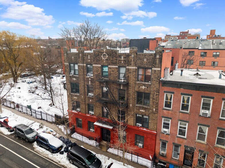 More Photos Of 270 15th St, Brooklyn Apartments For Sale