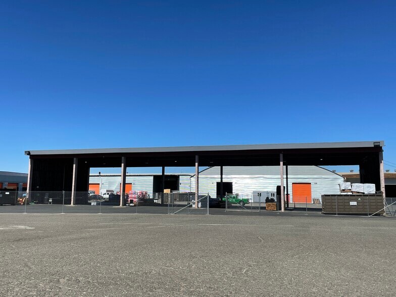 More Photos Of 5900 Pruitt Ave, Windsor Land For Lease