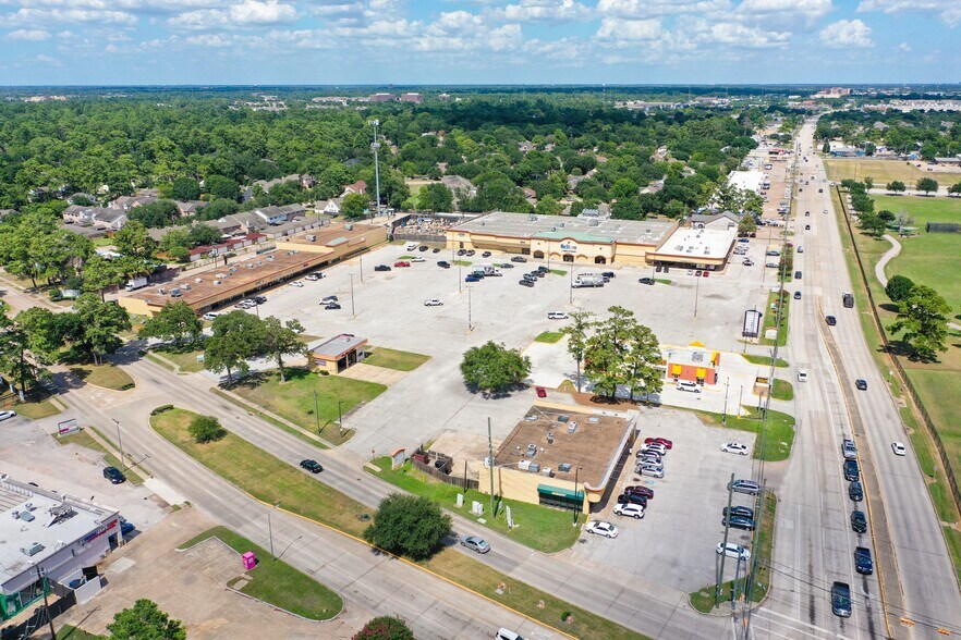More Photos Of 13300-13350 Jones Rd, Houston Freestanding For Sale