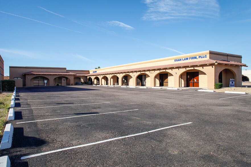 More Photos Of 13711 W Camino Del Sol, Sun City West Medical For Lease