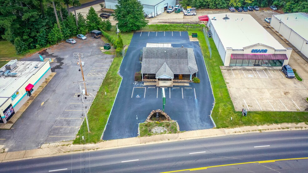 More Photos Of 2911 Pine St, Arkadelphia Medical For Sale