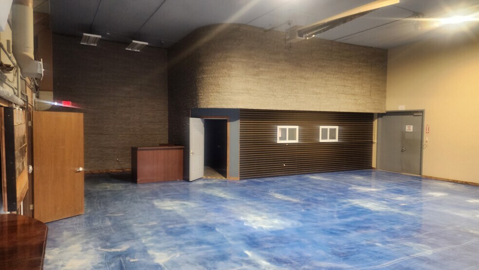 More Photos Of 4401 16th Ave W, Williston Warehouse For Lease