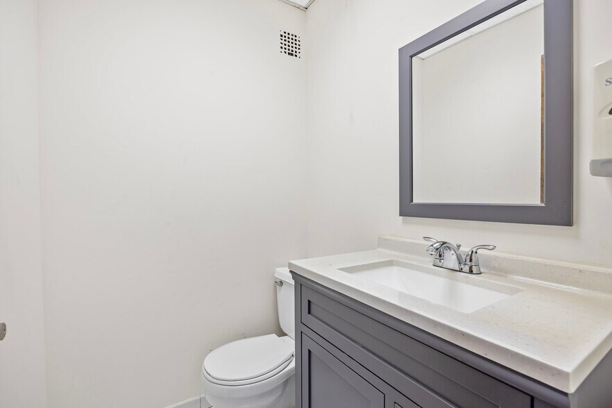 More Photos Of 142-144 Joralemon St, Brooklyn Medical For Lease